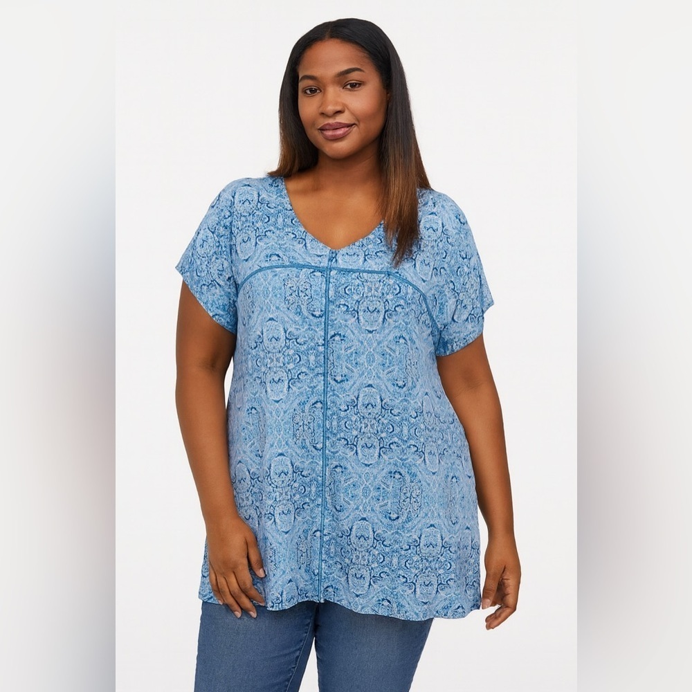Kenar Size 2X Paisley Blue and White V Neck Blouse